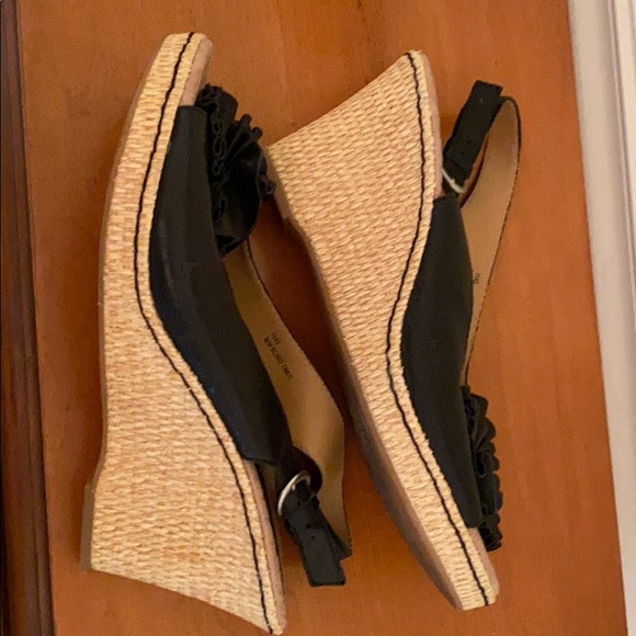 B.O.C Born Concepts black peep toe wedges Sz 11 - Picture 6 of 7